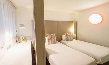 afbeelding van Next Generation, Kamer, 2 eenpersoonsbedden