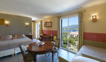 afbeelding van Chambre Deluxe double ou avec lits jumeaux, vue mer & Entree Privee-1 Double Bed Non Refundable Free WiFi Free self parking Free breakfast