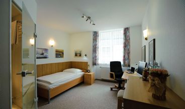 afbeelding van Standard Twin Room, Private Bathroom-2 Twin Beds Free WiFi Free self parking Free breakfast