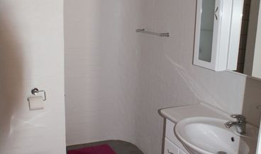 afbeelding van Double Room, Shared Bathroom-1 Double Bed Free WiFi Free self parking