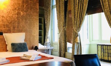 afbeelding van Deluxe Double Room, Bathtub-1 Queen Bed Non Refundable Free WiFi Free breakfast