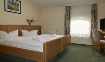 afbeelding van Comfort Double or Twin Room-1 Queen Bed and 1 Double Bed Free WiFi