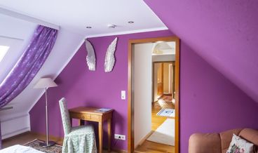 afbeelding van Kamer, uitzicht op heuvels