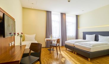afbeelding van Double Room, 1 Bedroom, Non Smoking-1 King Bed Free WiFi Free self parking