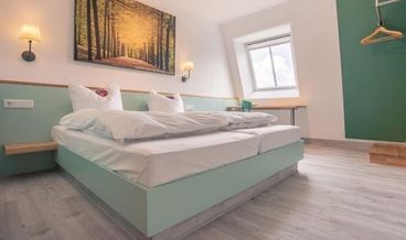 afbeelding van Economy Double or Twin Room-2 Twin Beds and 1 Queen Bed Free WiFi Free self parking