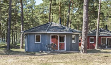 afbeelding van Standard Cabin, 1 Bedroom-1 Twin Bunk Bed and 1 Double Sofa Bed Non Refundable Full kitchen Free self parking