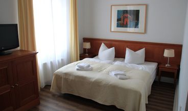afbeelding van Standard Double or Twin Room, Accessible, Courtyard View-1 Double Bed Free WiFi Free self parking Free breakfast