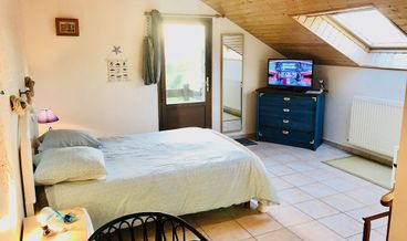 afbeelding van Superior Double Room, Non Smoking, Park View (Bretonne)-1 Queen Bed Non Refundable Free breakfast Free self parking Free WiFi
