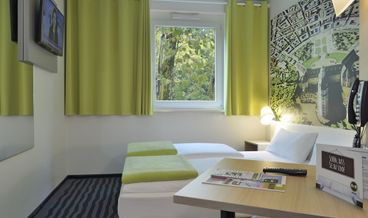 afbeelding van Double Room, Smoking-1 Queen Bed Free WiFi Free self parking