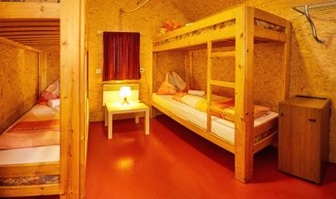 afbeelding van Traditional Bungalow, 1 Bedroom, Mountainside-2 Twin Bunk Beds Free self parking Free WiFi