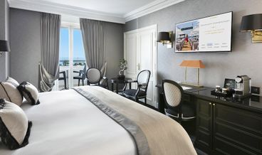 afbeelding van Superior Room, City View-1 King Bed Non Refundable Free WiFi Breakfast buffet