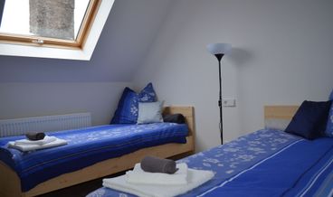 afbeelding van Standard Twin Room-1 Double Bed and 2 Twin Beds Free self parking Free internet