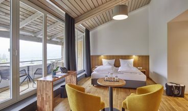 afbeelding van Comfort Double Room-1 King Bed Spa access Free breakfast Free self parking Full board