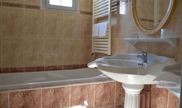 afbeelding van Classic Double Room, 1 King Bed, Non Smoking, Garden View-1 King Bed Non Refundable Late check-out Free self parking Free WiFi
