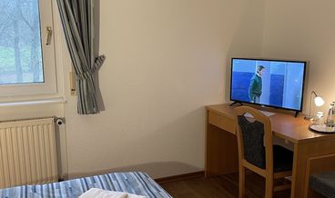 afbeelding van Standard Double Room-1 Queen Bed Free WiFi Free self parking Welcome gift upon arrival