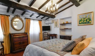 afbeelding van Classic Twin Room, Ensuite, Garden View (CDC)-1 King Bed