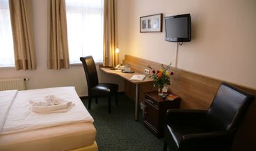 afbeelding van Comfort Double or Twin Room-1 Queen Bed Non Refundable Breakfast buffet Free parking Free WiFi