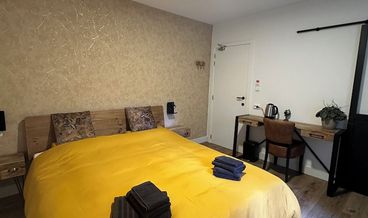 afbeelding van Kamer, uitzicht op binnenplaats