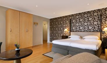 afbeelding van Standard Double No Breakfast (In a close by building - Lilla Hotellet)-1 Queen Bed Non Refundable Free WiFi