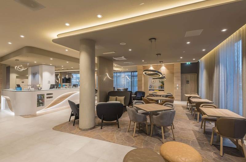 Hilton Frankfurt Airport Park Sleep & Fly www.hotelspecials.nl