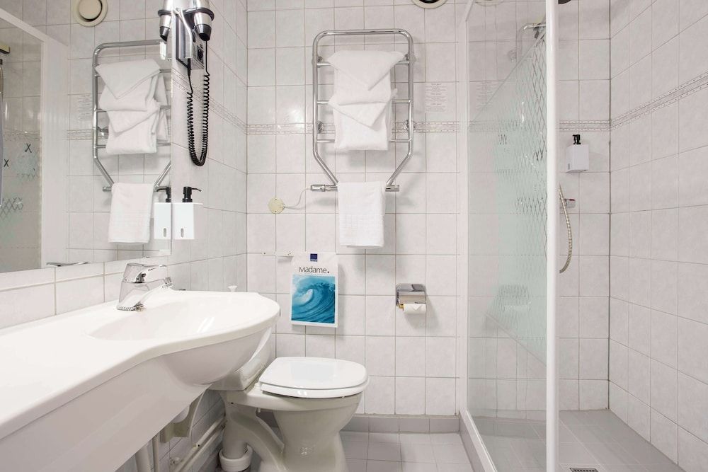afbeelding van Standaard tweepersoonskamer, 2 eenpersoonsbedden