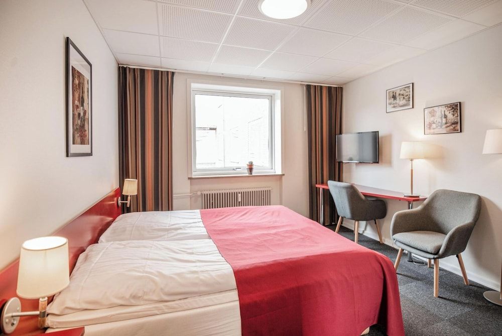 afbeelding van Eenvoudige kamer, bijgebouw