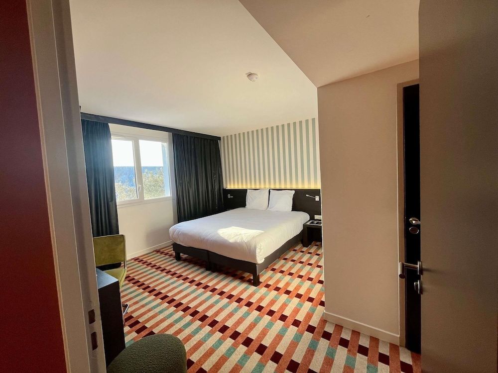 afbeelding van Suite, 1 kingsize bed met slaapbank