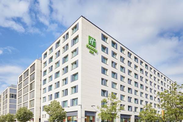 Holiday Inn Berlin - City East Side, an IHG Hotel - Standaard kamer, 1 queensize bed, toegankelijk voor mindervaliden - GENERAL