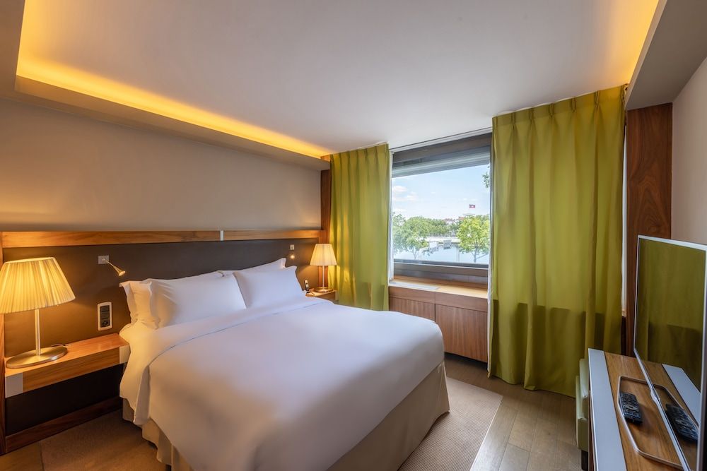 afbeelding van Junior suite, 1 tweepersoonsbed, uitzicht op rivier