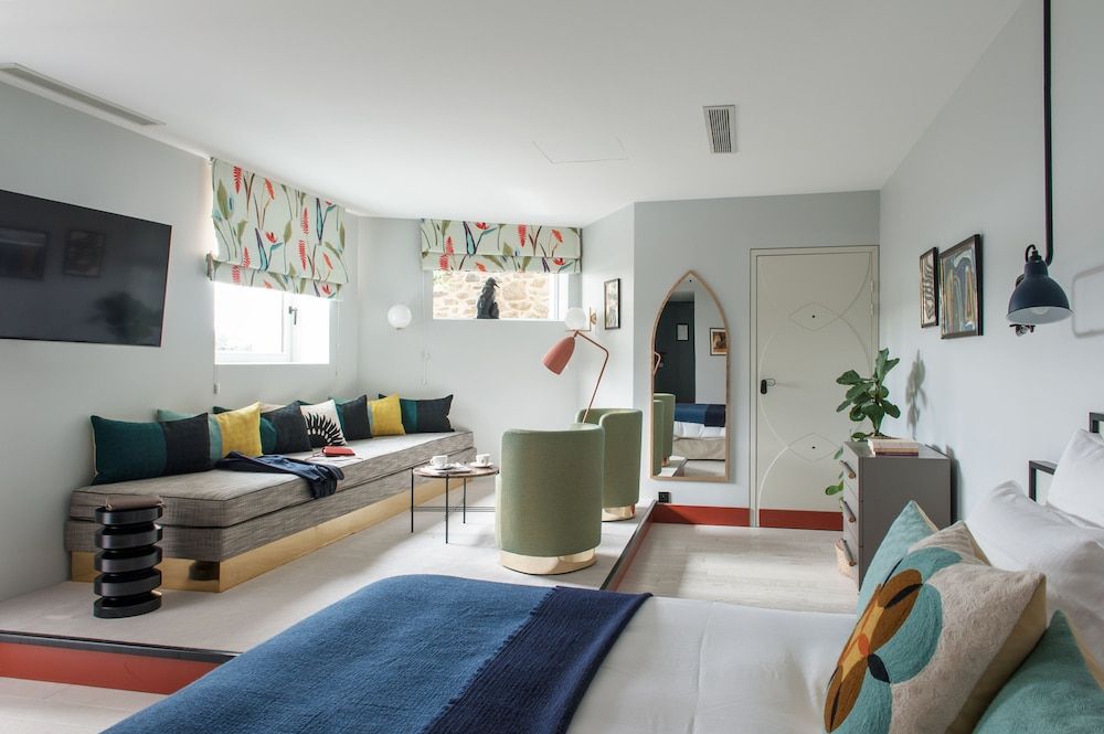 afbeelding van Luxe tweepersoonskamer, 1 kingsize bed, balkon, uitzicht op zee