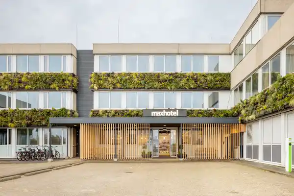 Maxhotel Amsterdam Airport Schiphol - Twin room - FRONT
