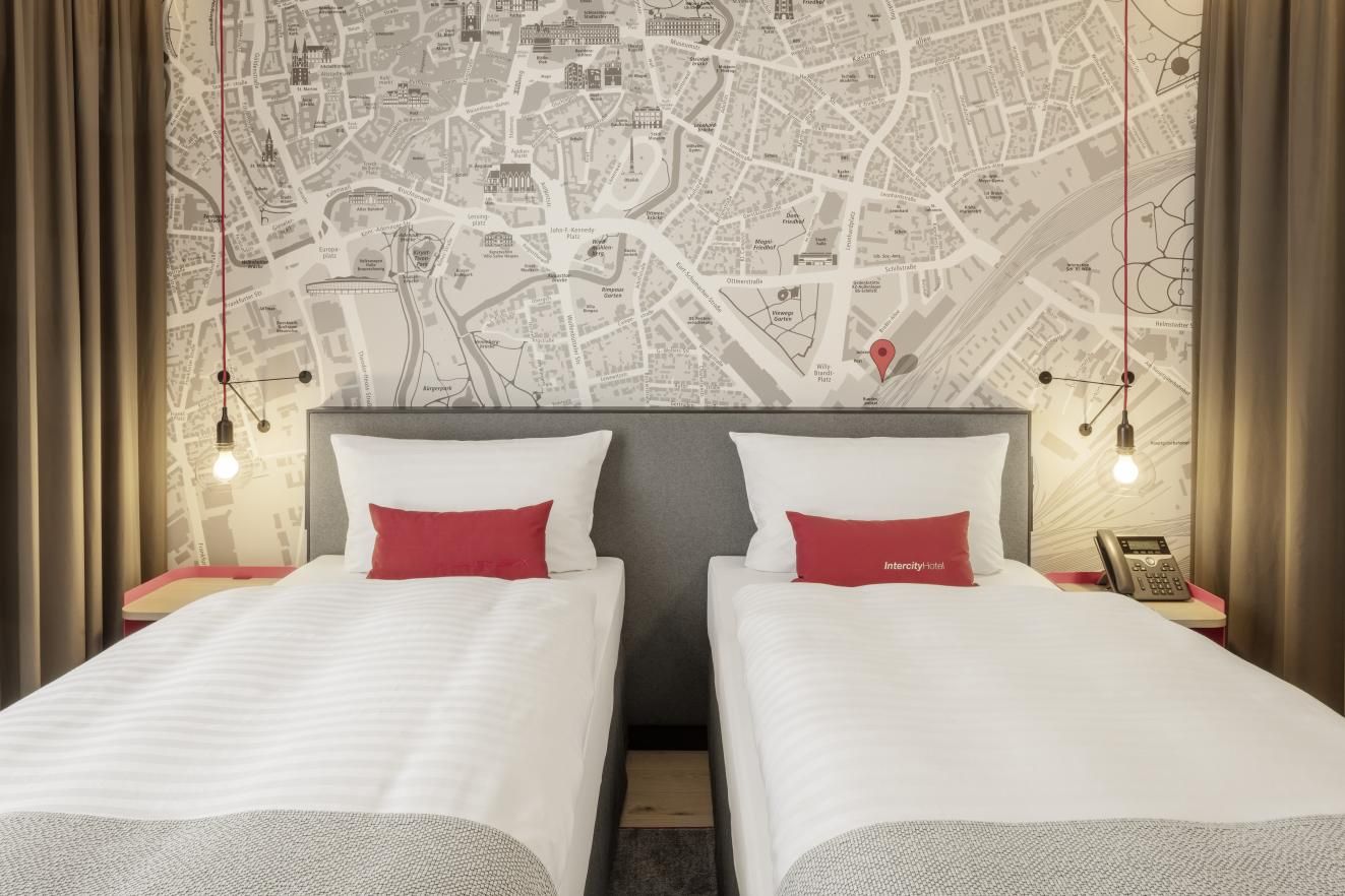 afbeelding van 3=2 Special