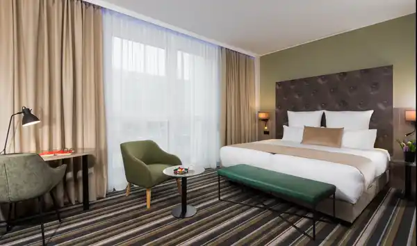 Leonardo Offenbach - Voordeel Special - ROOM