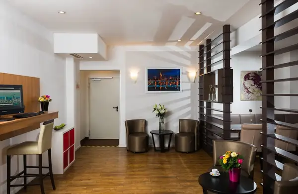 Leonardo Hotel Frankfurt City Center - Comfort-kamer - GENERAL