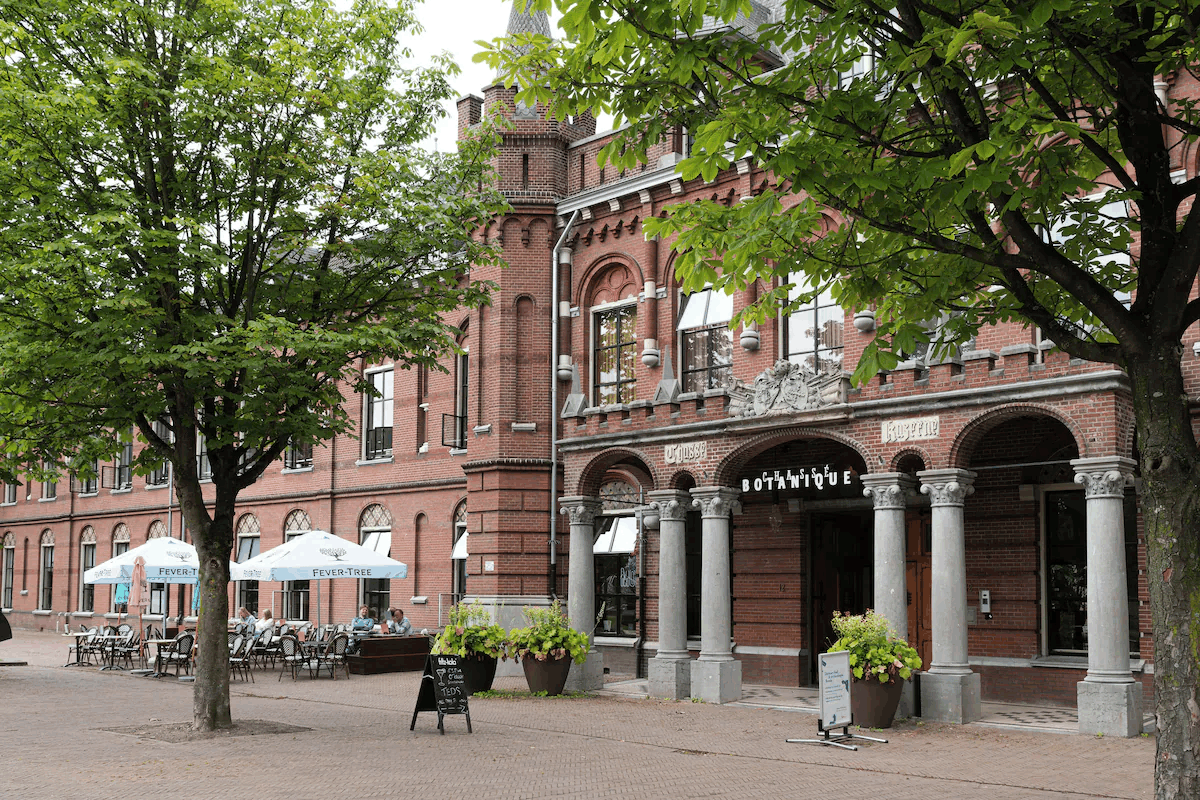 Buitenzijde
