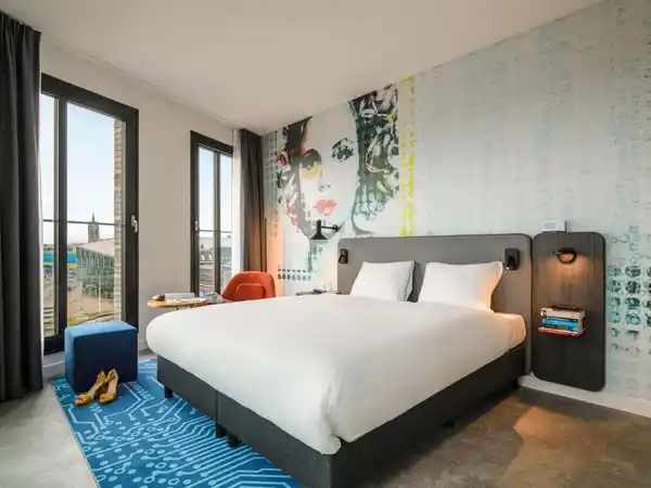 ibis Styles Delft City Centre - Standaard Tweepersoonskamer met Uitzicht op de Patio - ROOM
