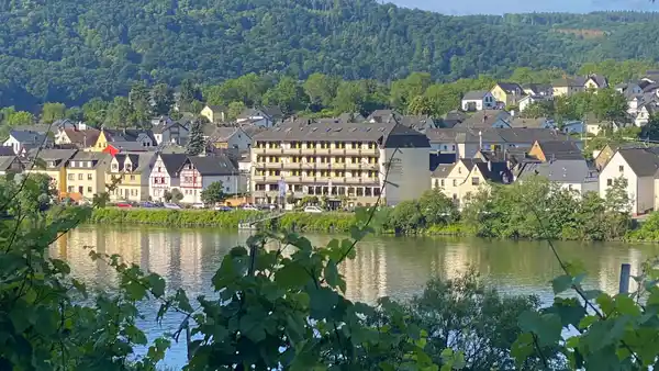 Hotel Lellmann - Diner Special - FRONT