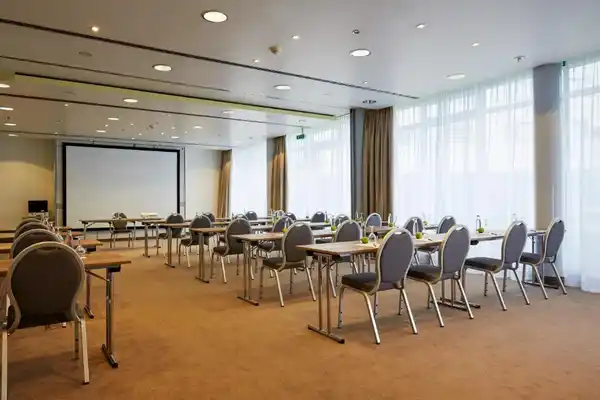 Sunday Hotel Stuttgart Herrenberg - Nazomer Sale - GENERAL