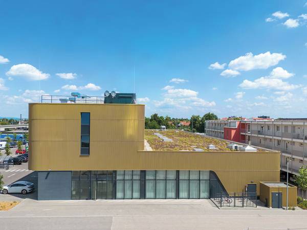 Hey Lou Hotel Nördlingen - Family Special - FRONT