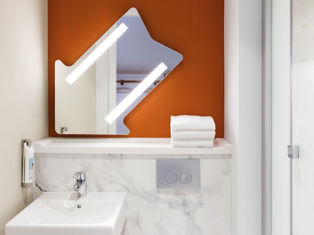 afbeelding van Kamer, 2 eenpersoonsbedden