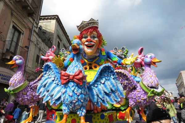 Ga voor een overnachting tijdens carnaval