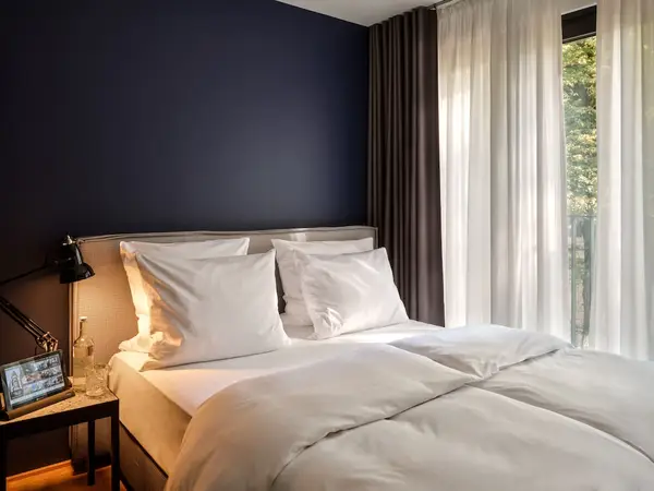 Boston Apartments - One Bedroom Apartment - GENERAL