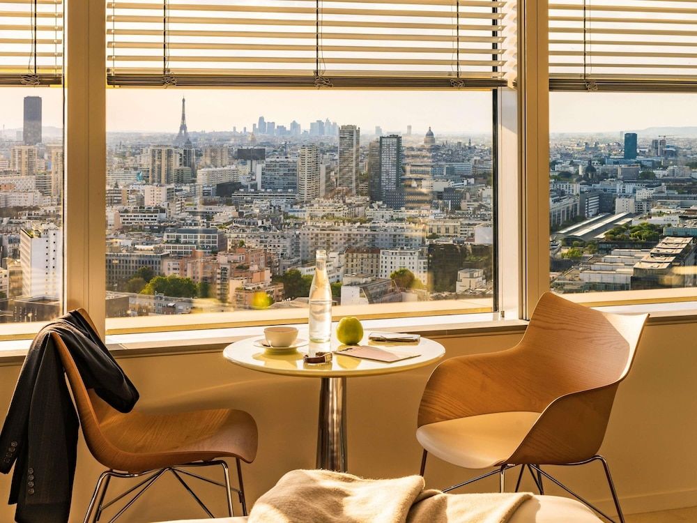 afbeelding van Executive kamer, 1 kingsize bed, op de hoek (Panoramic Paris Eiffel Tower)