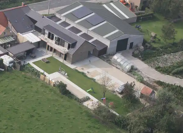 B&B altijd genieten - Ruime tweepersoonskamer - SURROUNDING
