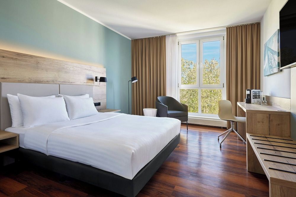 afbeelding van Business kamer, 1 queensize bed, uitzicht op binnenplaats