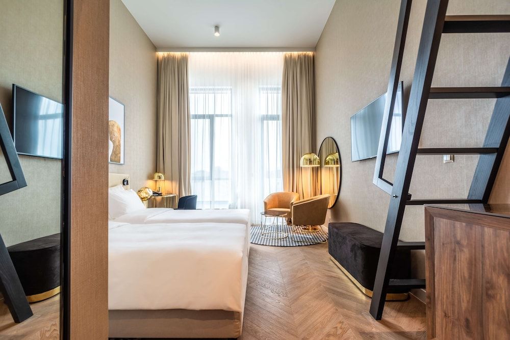 afbeelding van Familiekamer, balkon