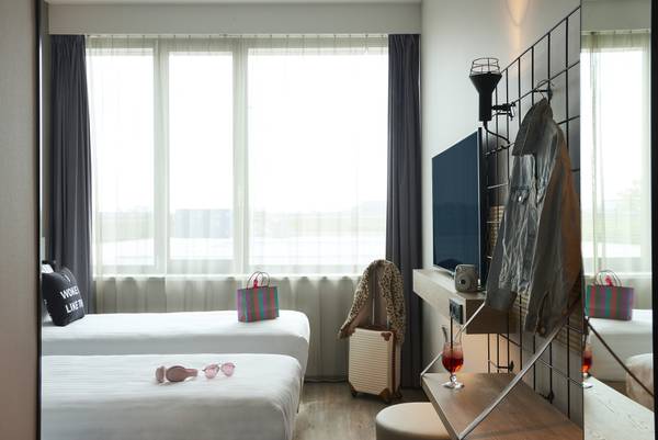 Moxy Amsterdam Schiphol Airport - Voordeel Special - ROOM