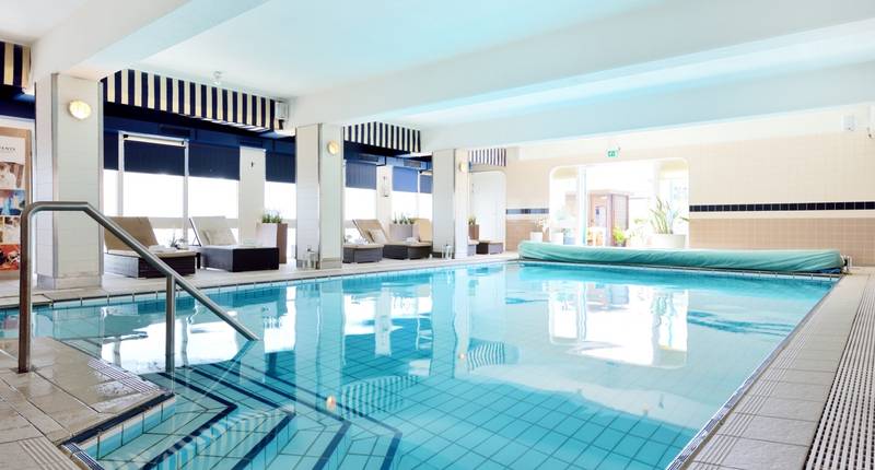 Carlton Beach Scheveningen In De Beste Aanbiedingen Faciliteiten