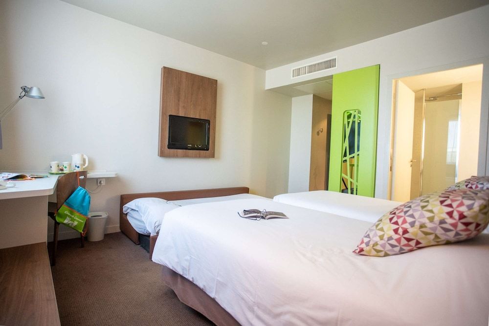 afbeelding van Standaard kamer, 3 eenpersoonsbedden