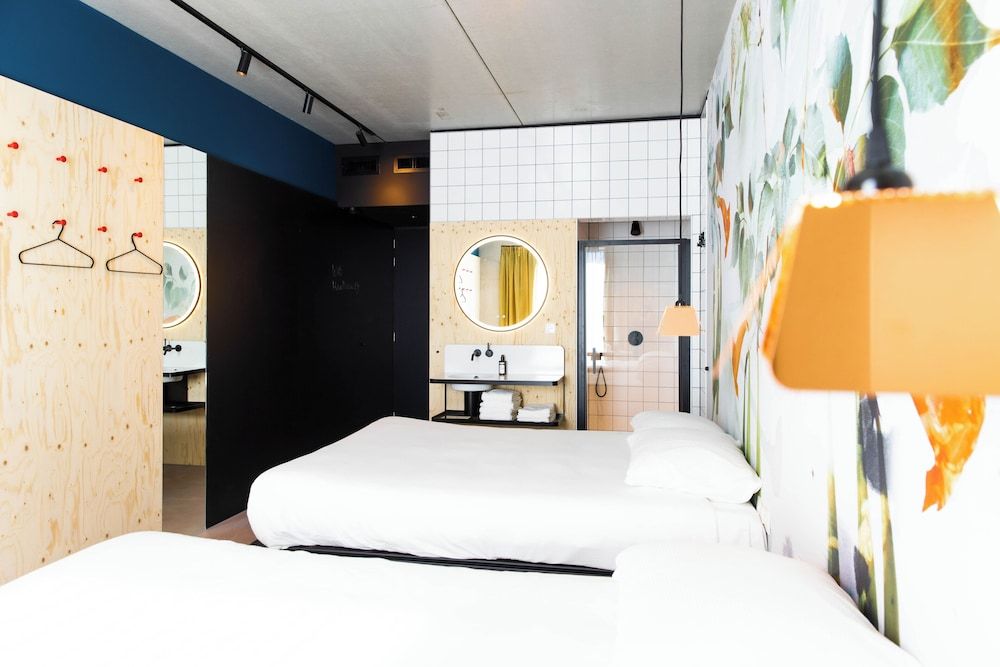 afbeelding van Eenvoudige vierpersoonskamer, 2 queensize bedden